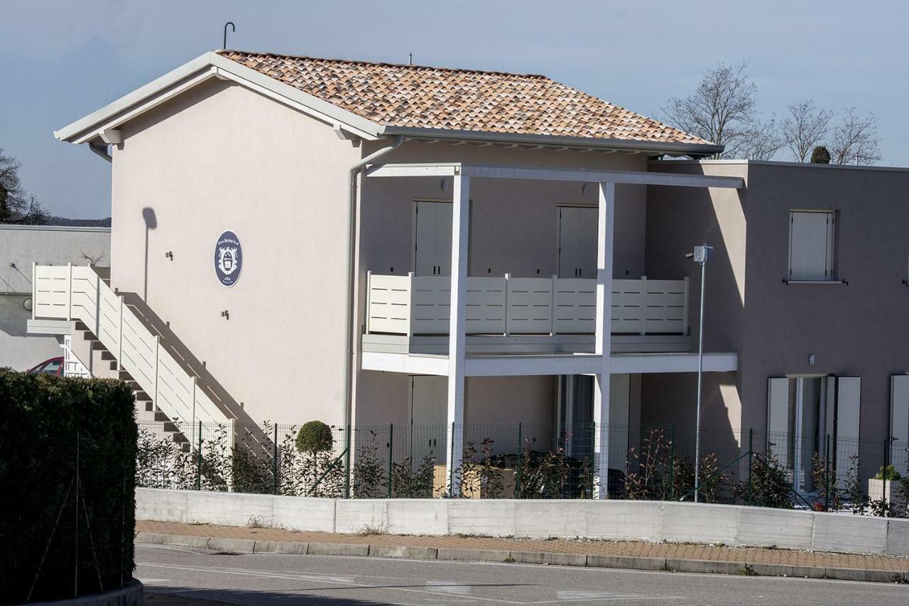 Home Suites Home Salionze Zewnętrze zdjęcie