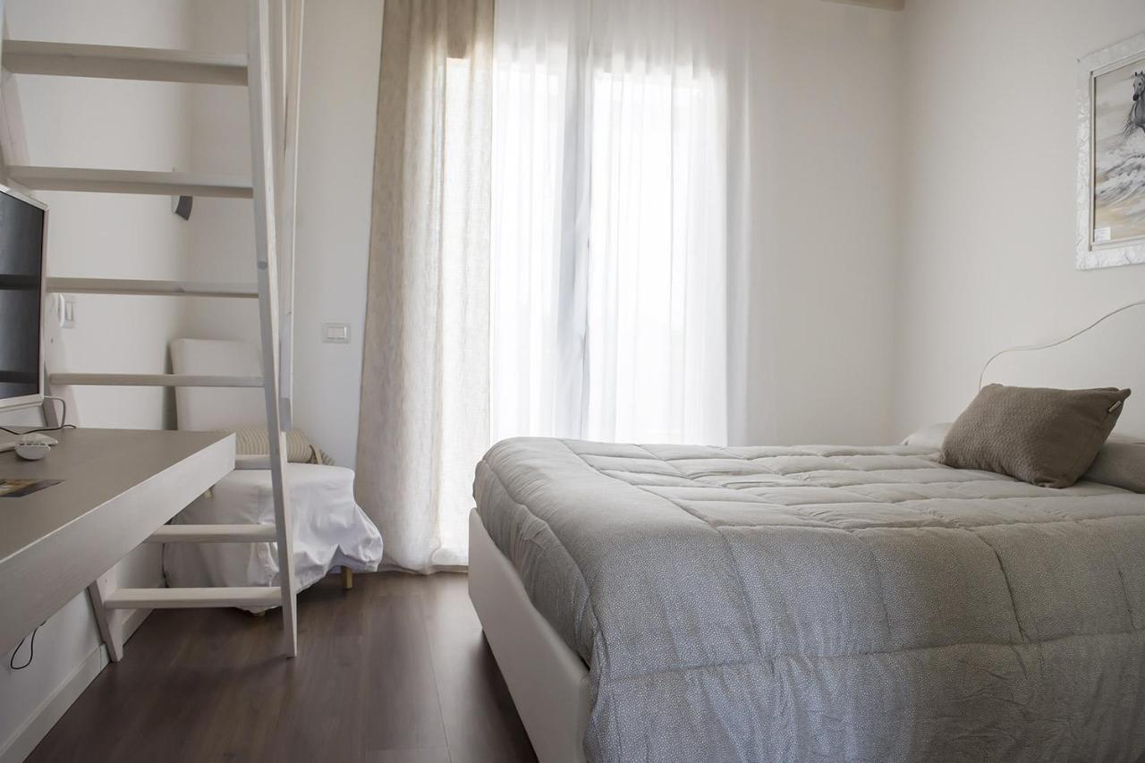 Home Suites Home Salionze Zewnętrze zdjęcie